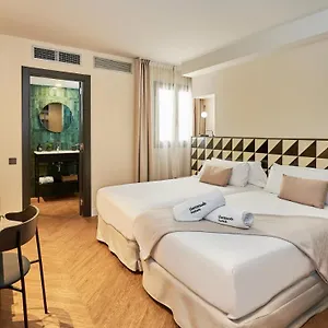 https://catalonia-barcelona-golf-hotel.topbarcelonahotels.com